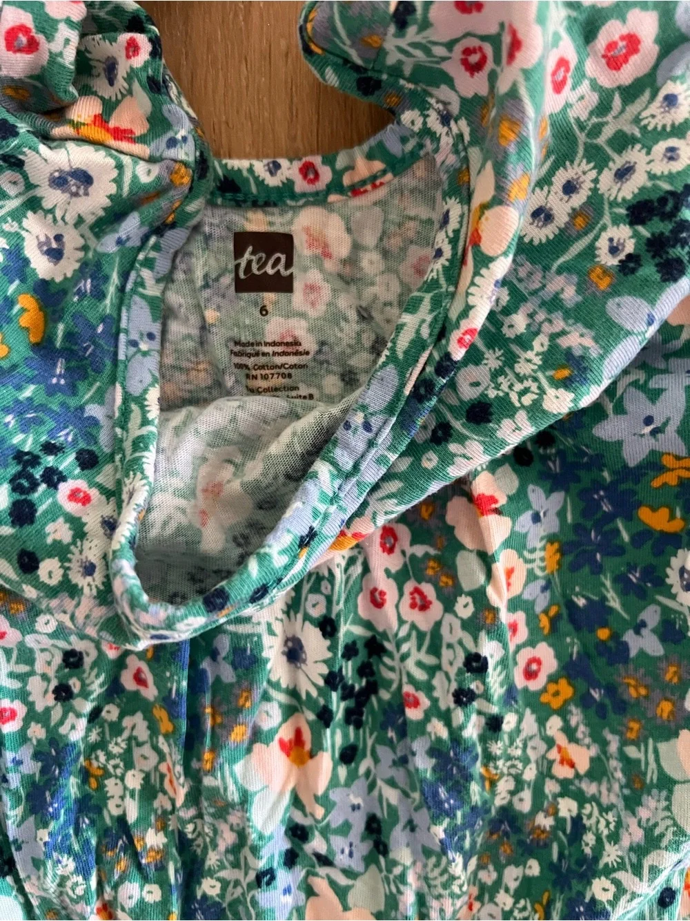 Tea Collection bright pink